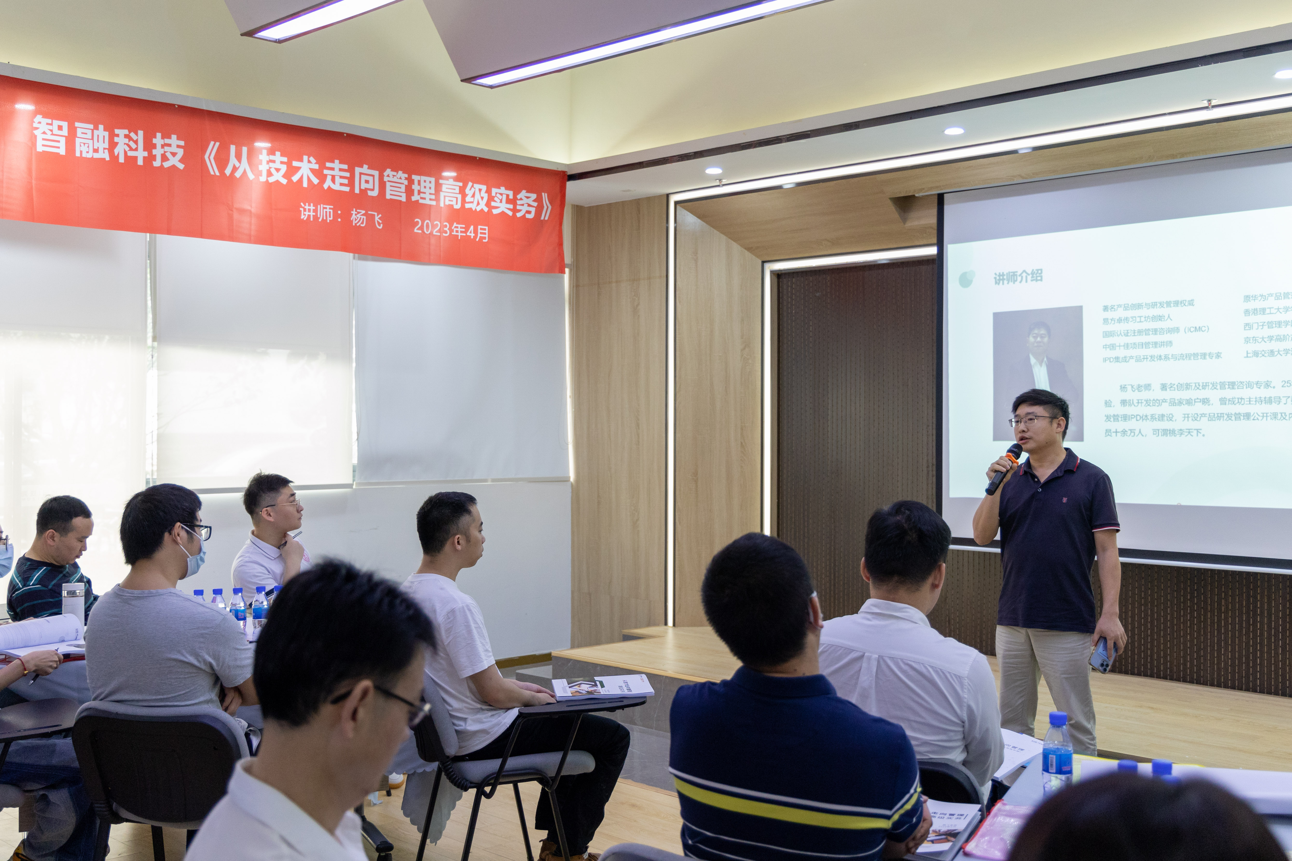 2Y3A8600.jpg 2Y3A8600.jpg